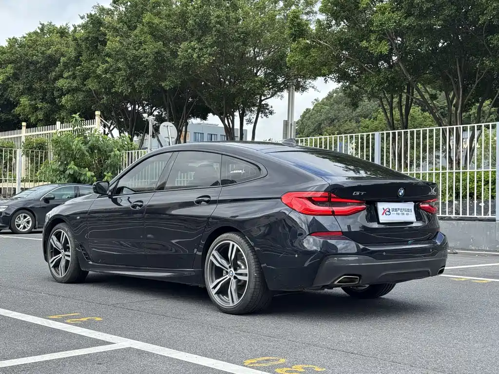 BMW 6 Series GT — миниатюра 6