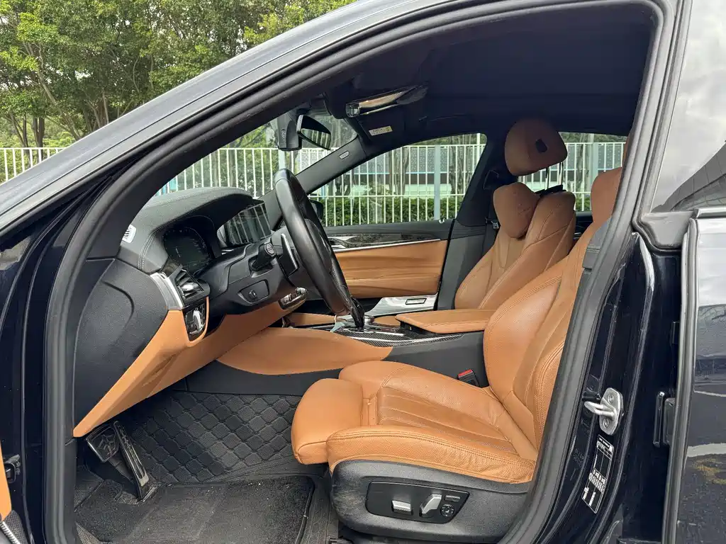 BMW 6 Series GT — миниатюра 8