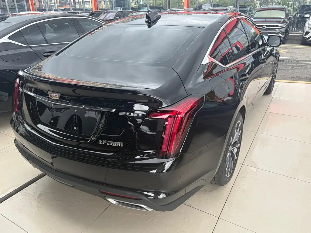 Cadillac CT5 — миниатюра 6