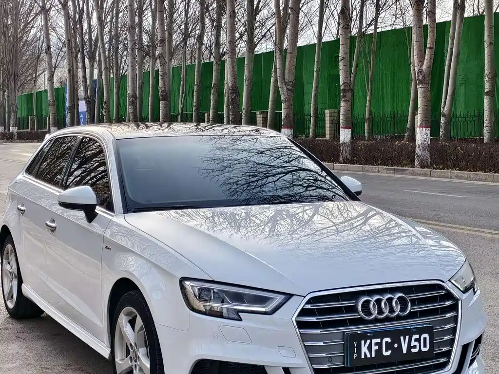 Audi A3 - фото 4