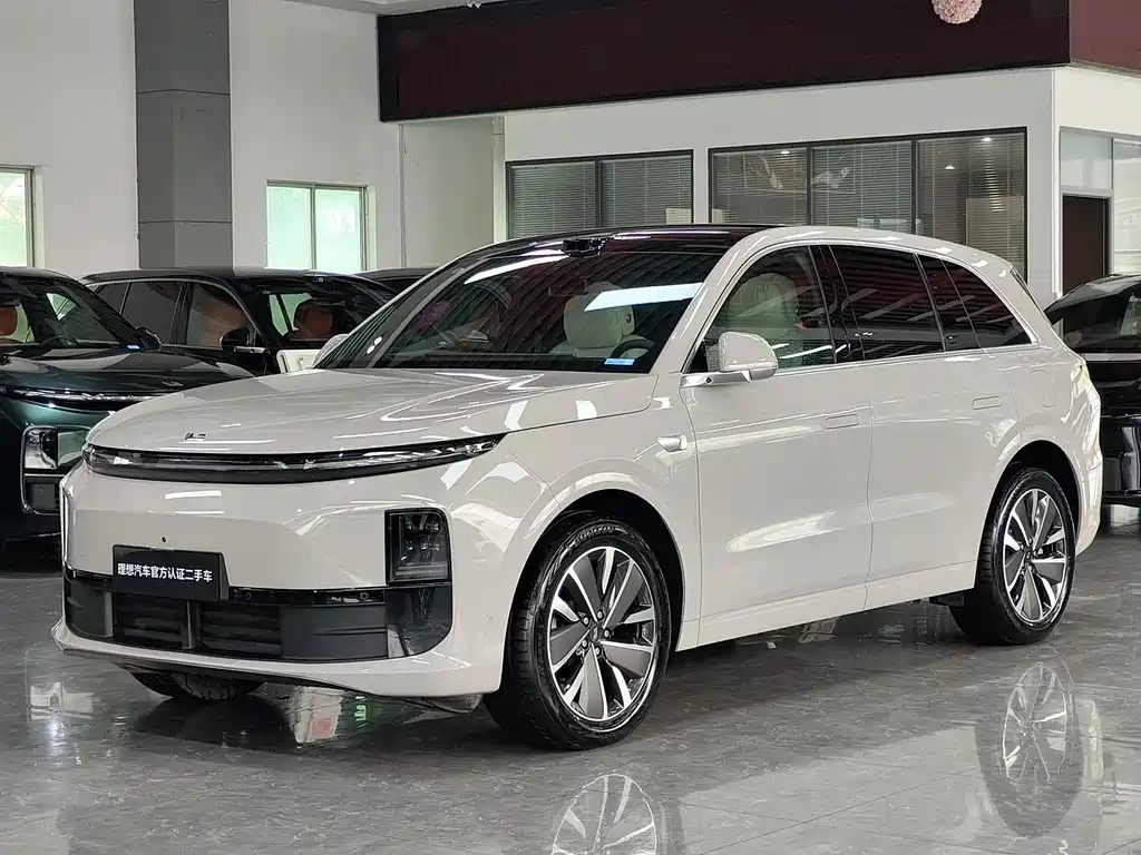 Li Auto Li L6 2025