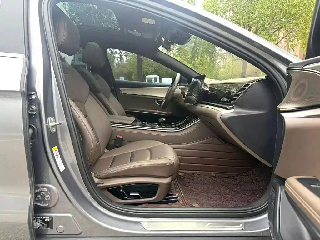 BYD Han — миниатюра 7