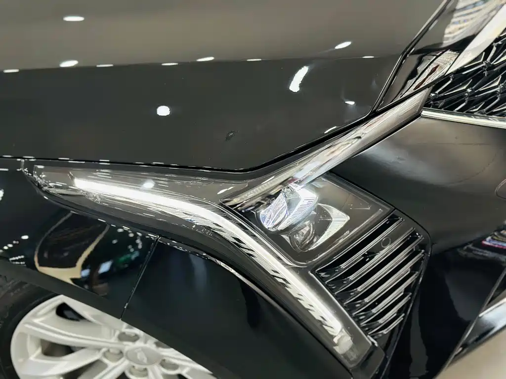 Cadillac CT5 — миниатюра 11