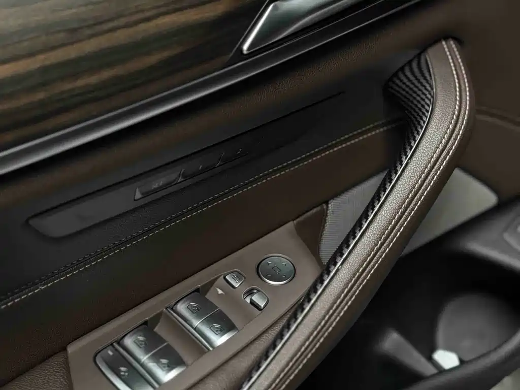 BMW 5 Series 5 2022 535Le Luxury