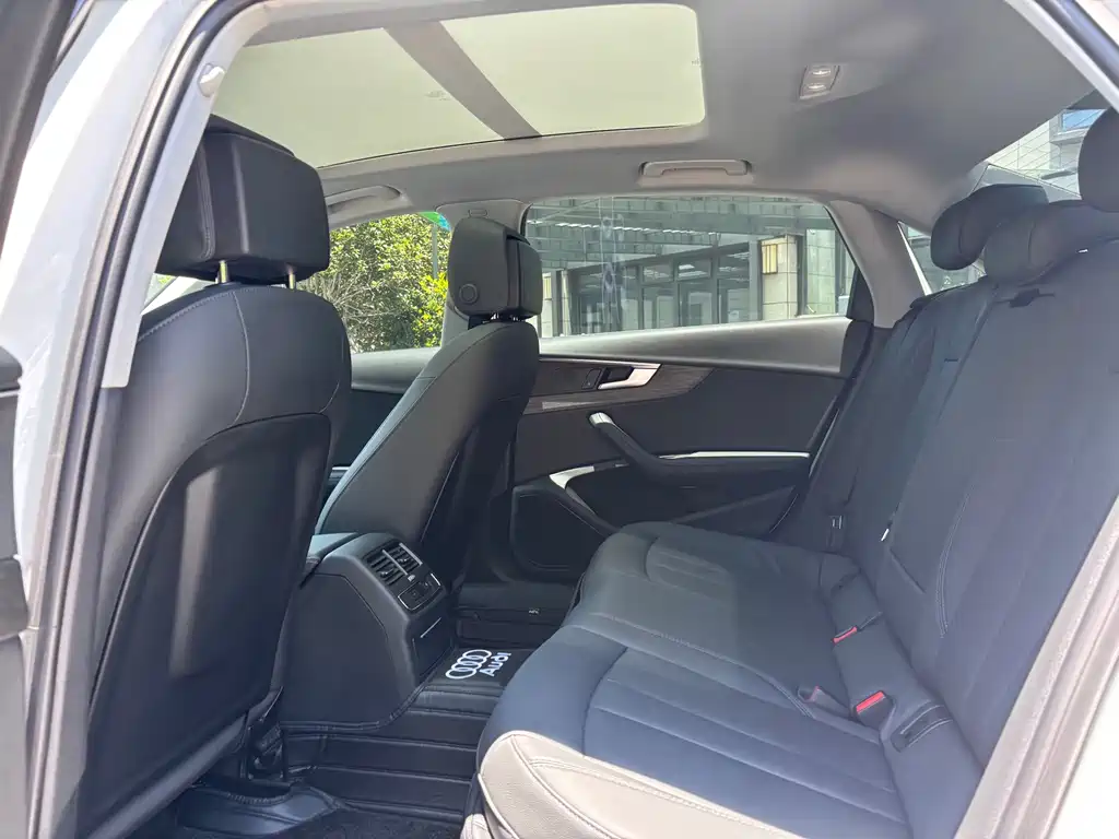 Audi A4L — миниатюра 13