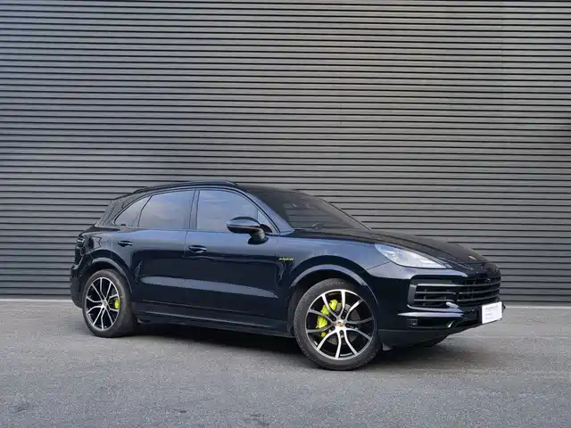 2023 Porsche Cayenne