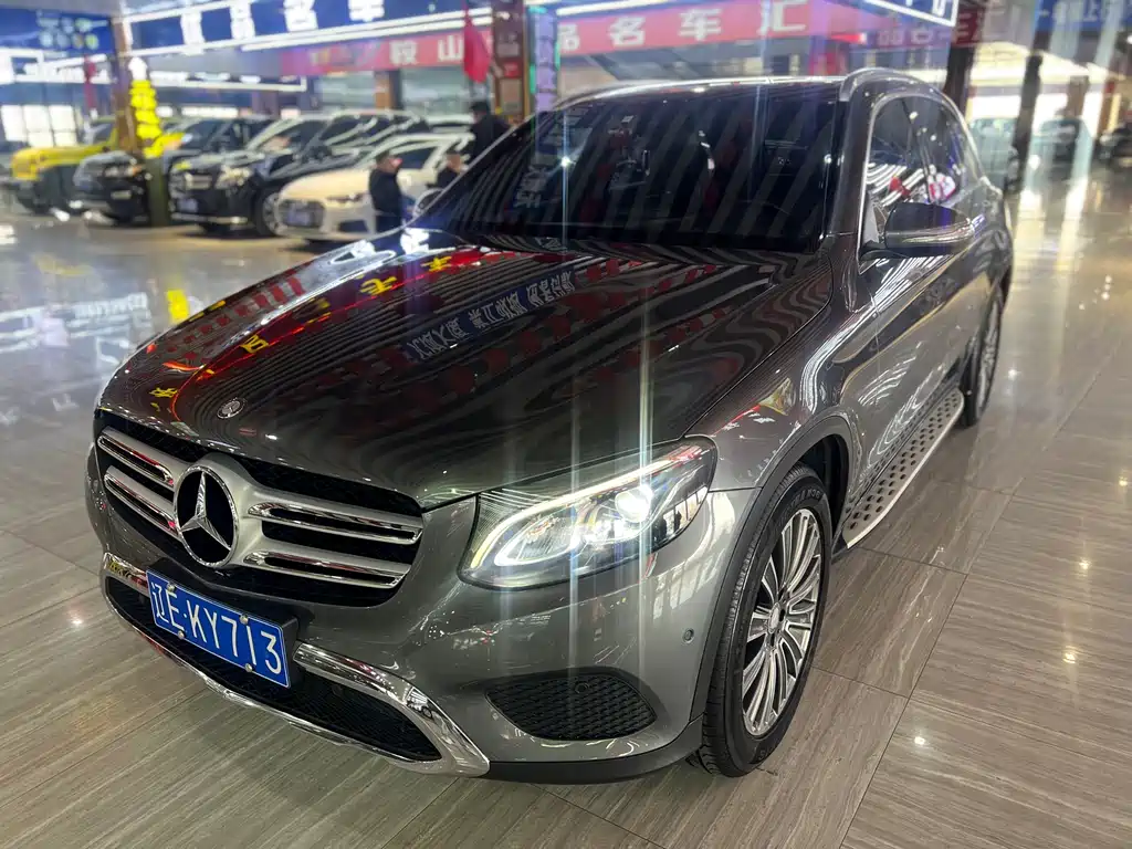 MERCEDES-BENZ GLC