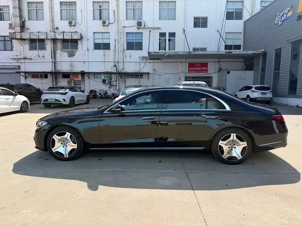 Mercedes-Benz S-Class — миниатюра 6
