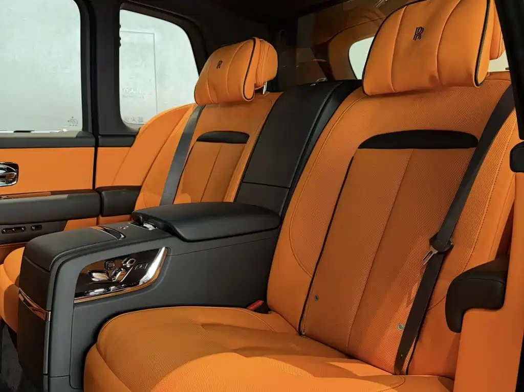 Rolls-Royce Cullinan 2026 6.7T AT