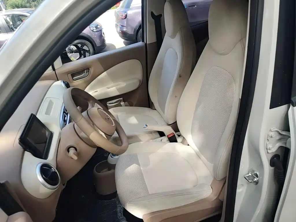 Wuling MINIEV — миниатюра 15