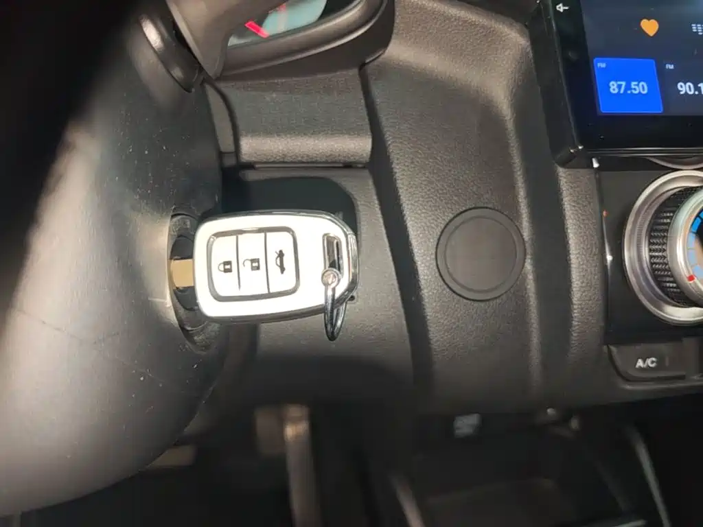 Honda Fit — миниатюра 9