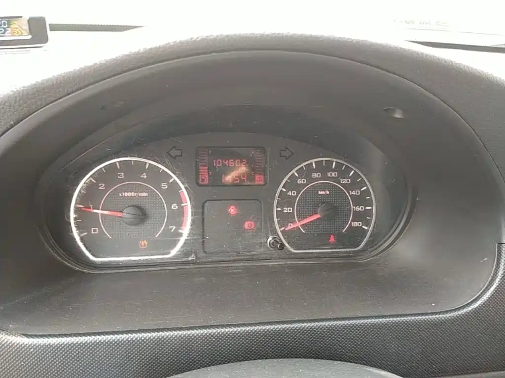 Wuling Rongguang — миниатюра 12