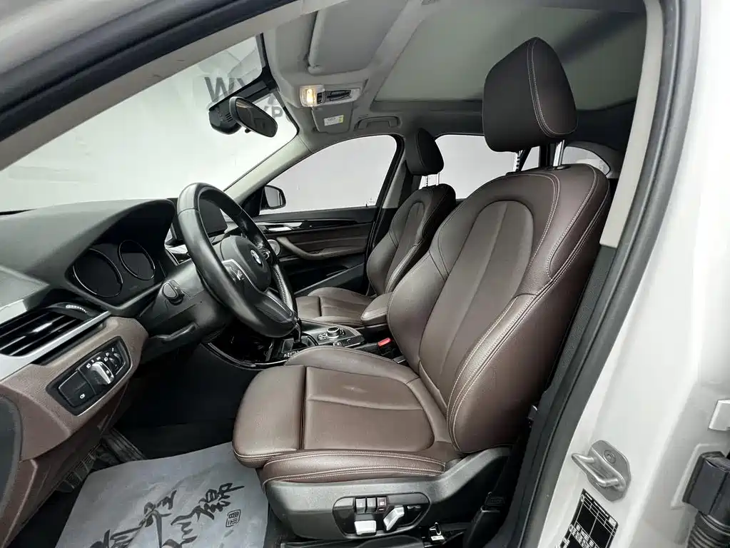 BMW X1 — миниатюра 10