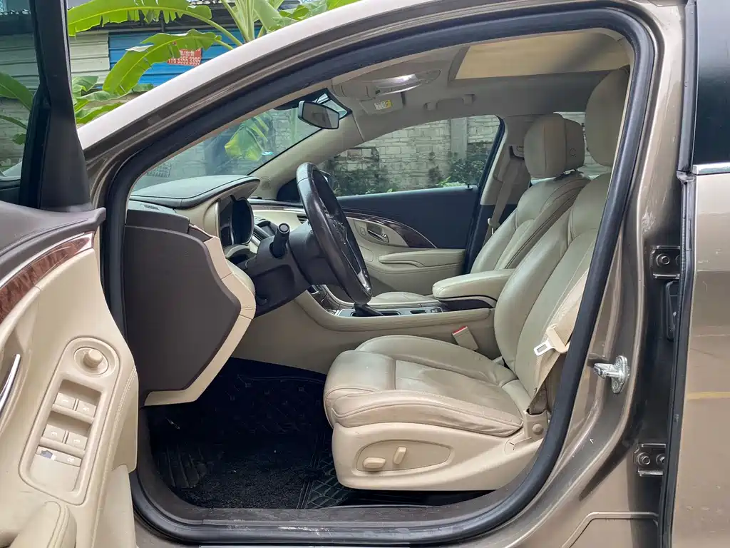 Buick LaCrosse — миниатюра 7