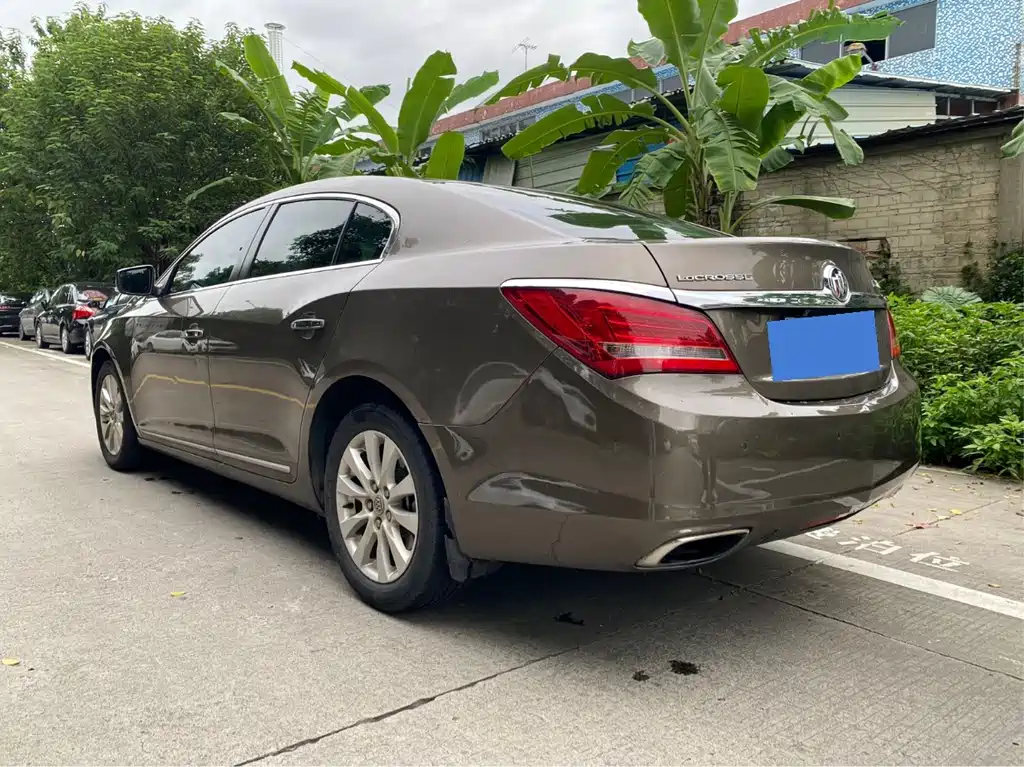 Buick LaCrosse — миниатюра 6