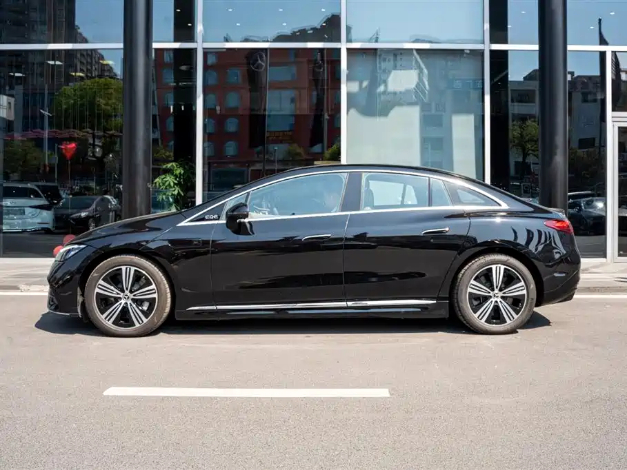 Mercedes-Benz EQE — миниатюра 3