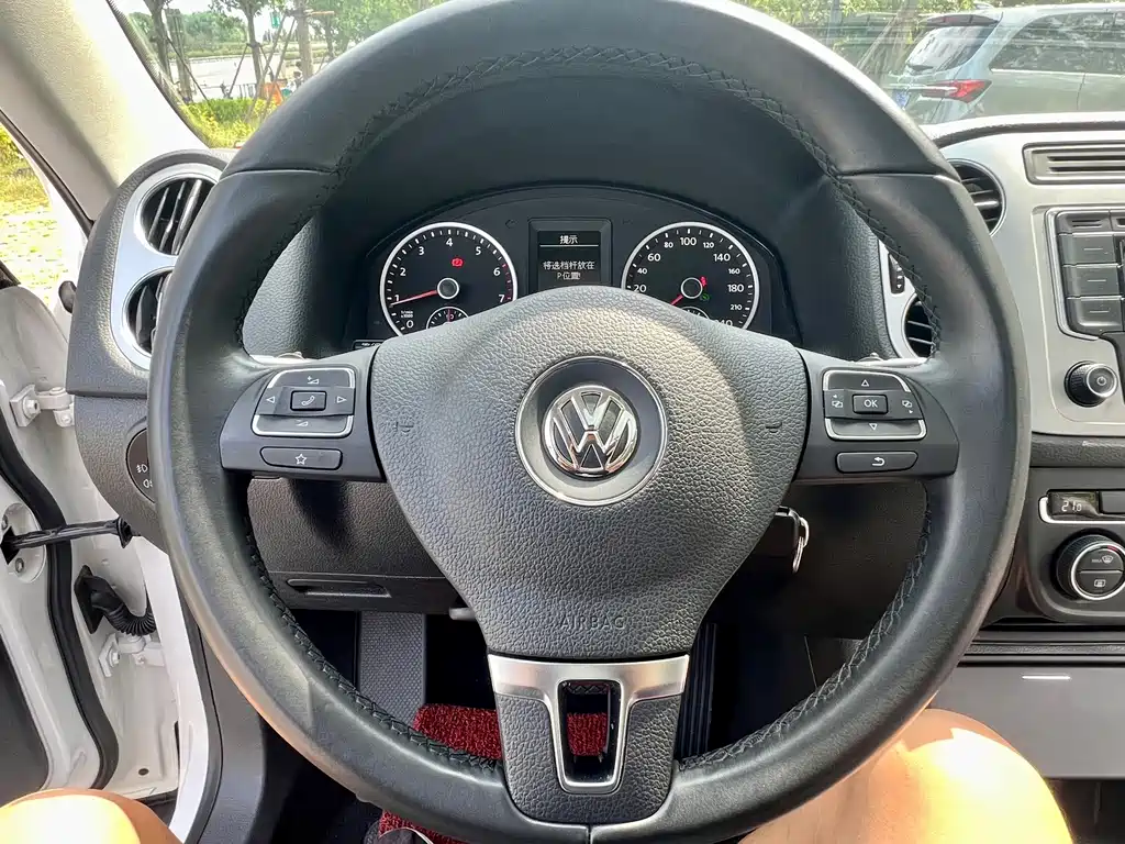 Volkswagen Tiguan — миниатюра 11