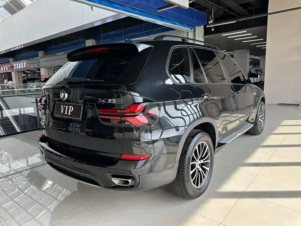 BMW X5 (Import) — миниатюра 9