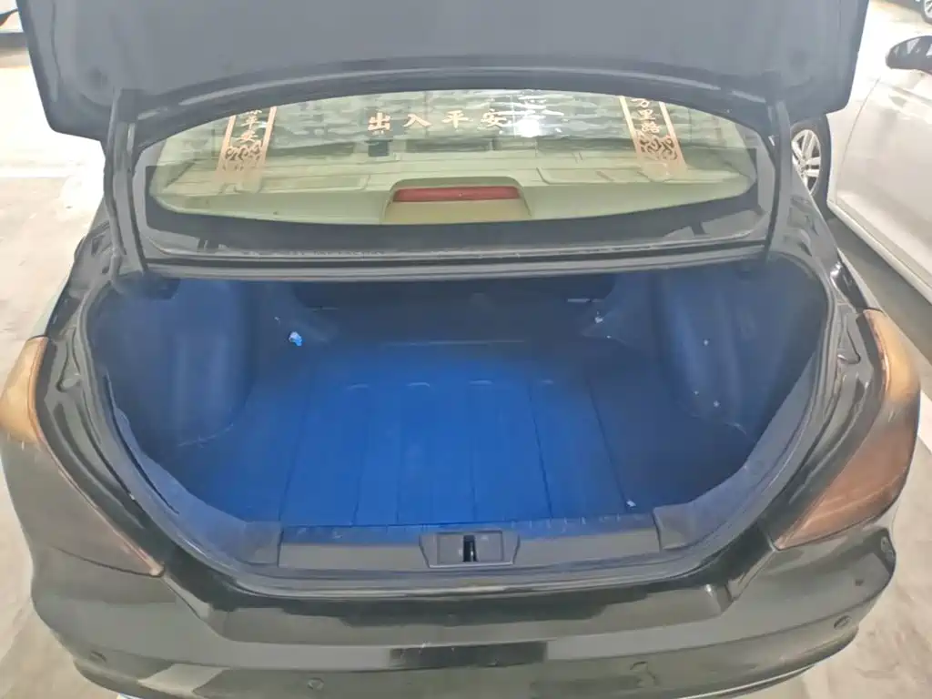Geely Emgrand — миниатюра 19