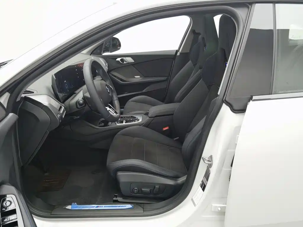 BMW 2 Series — миниатюра 10