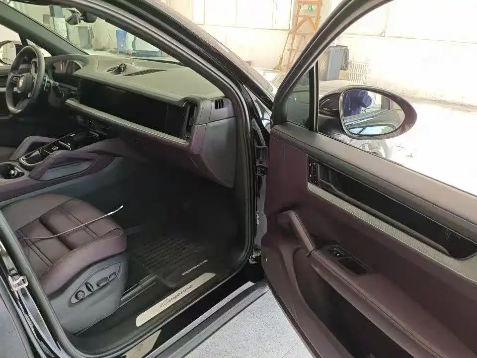 Porsche Cayenne — миниатюра 6