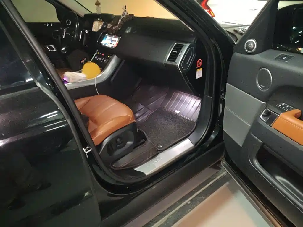 Land Rover Sport — миниатюра 18