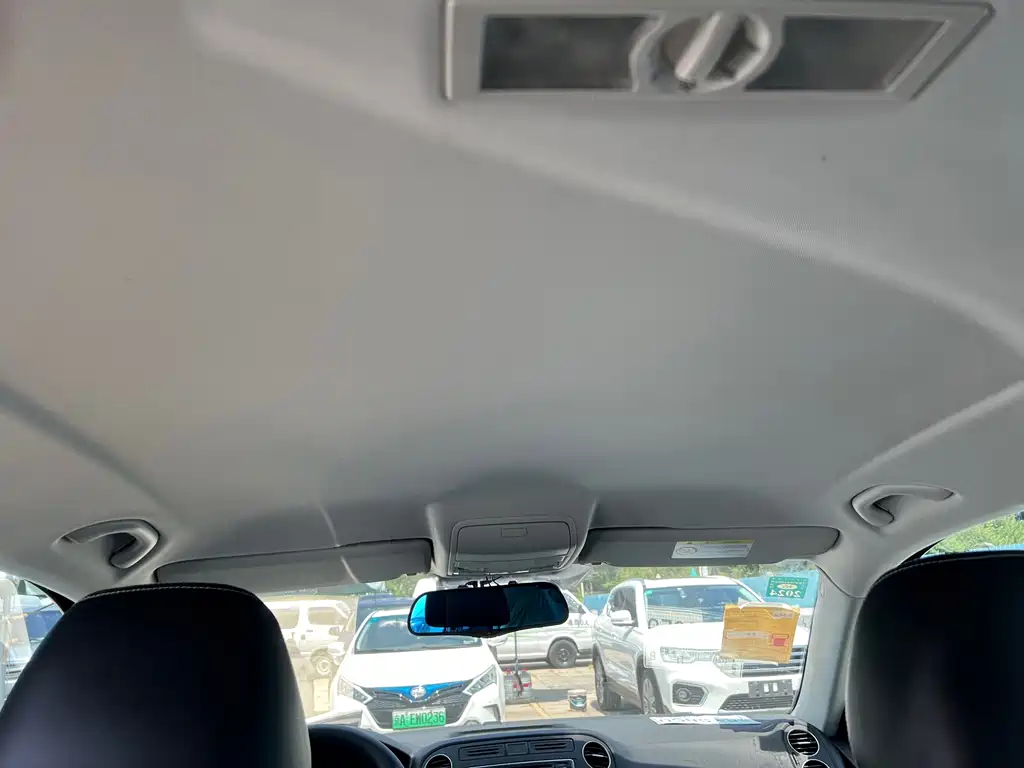 Volkswagen Tiguan — миниатюра 10