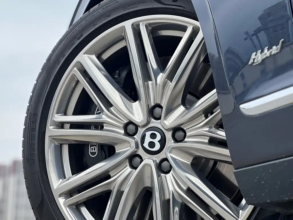 BENTLEY FLYING SPUR PLUG IN HYBRID