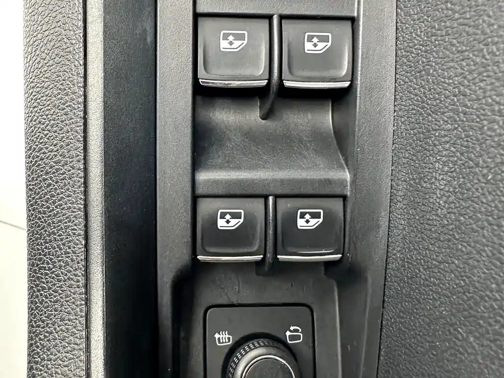 Skoda Karoq — миниатюра 12