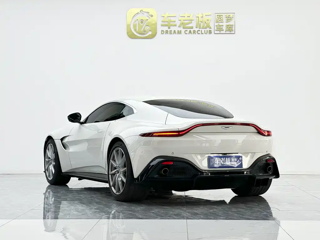 Aston Martin V8 Vantage — миниатюра 6