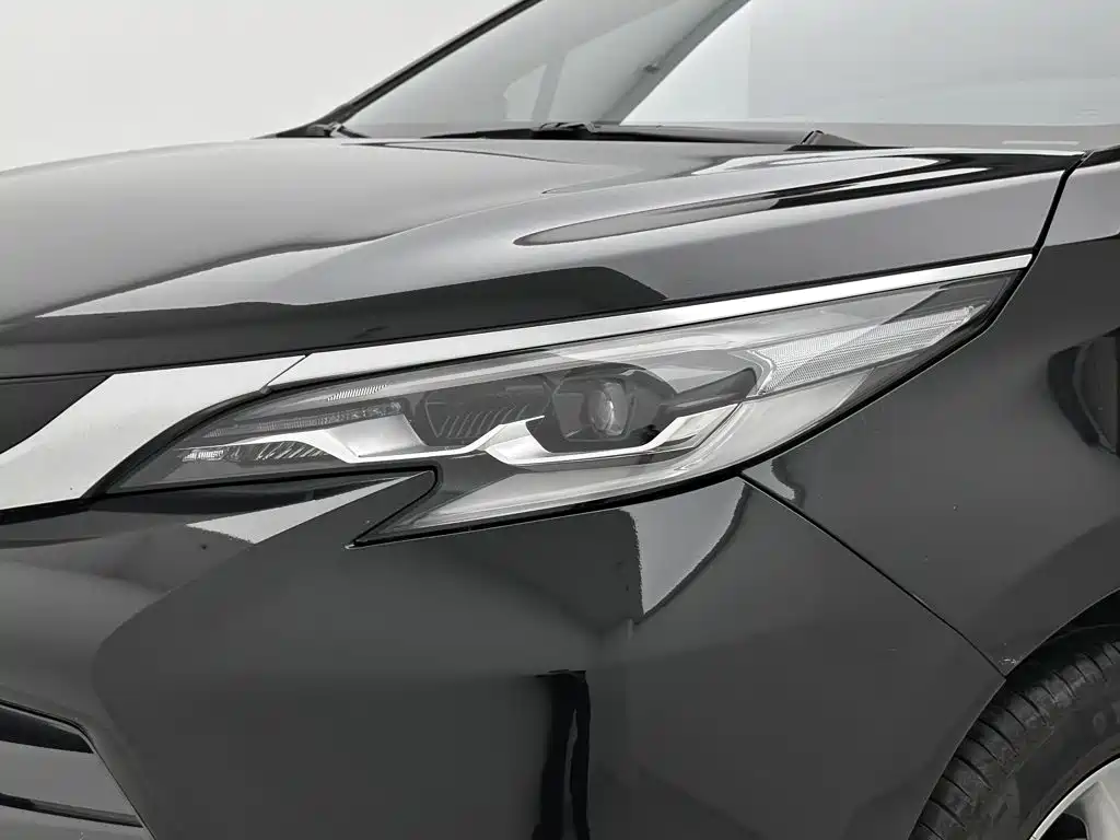 Toyota Sienna — миниатюра 26