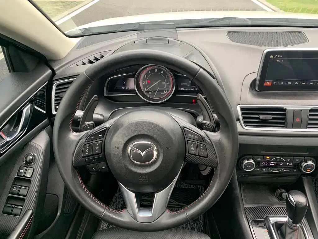 Mazda 3 Axela — миниатюра 10