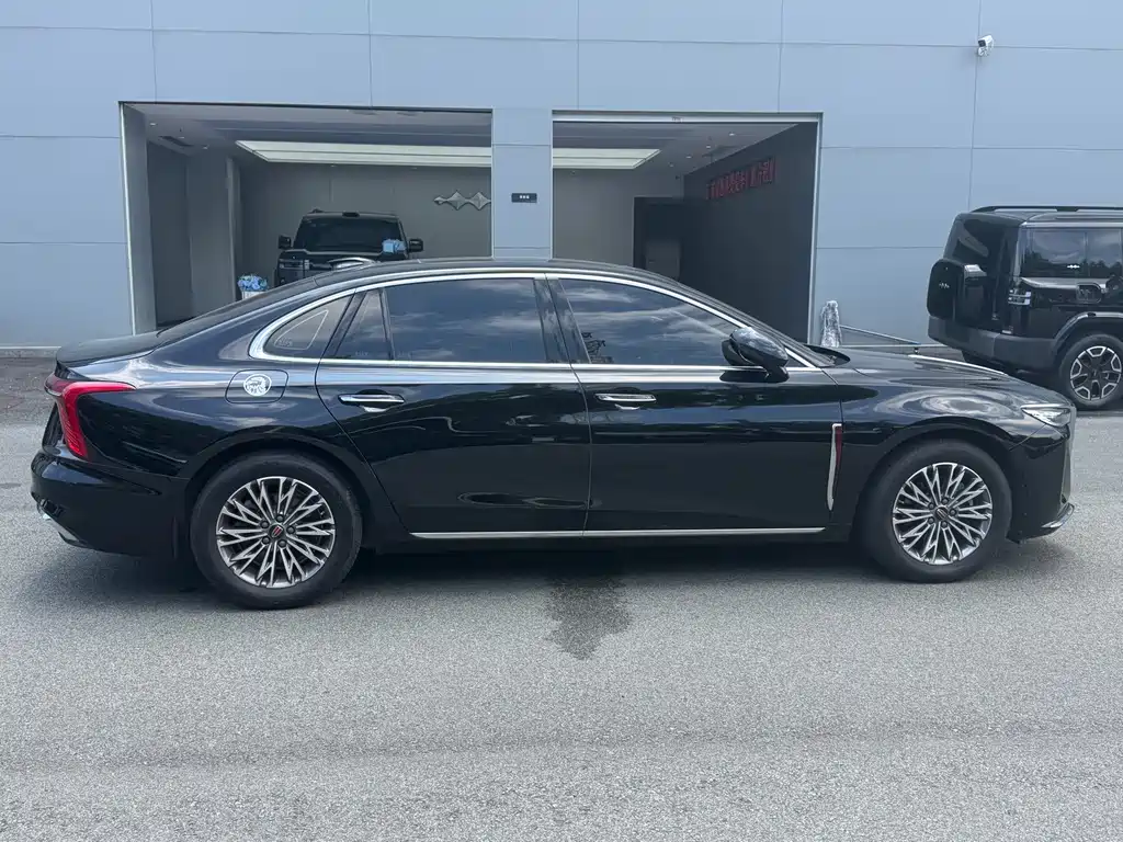 Hongqi Hongqi H5 — миниатюра 5