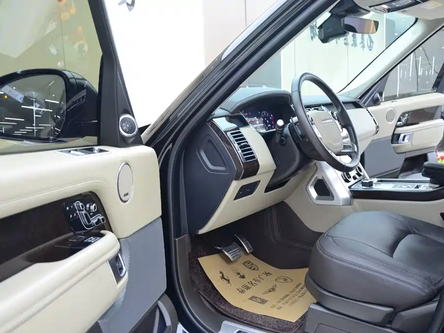 Land Rover Range Rover — миниатюра 4