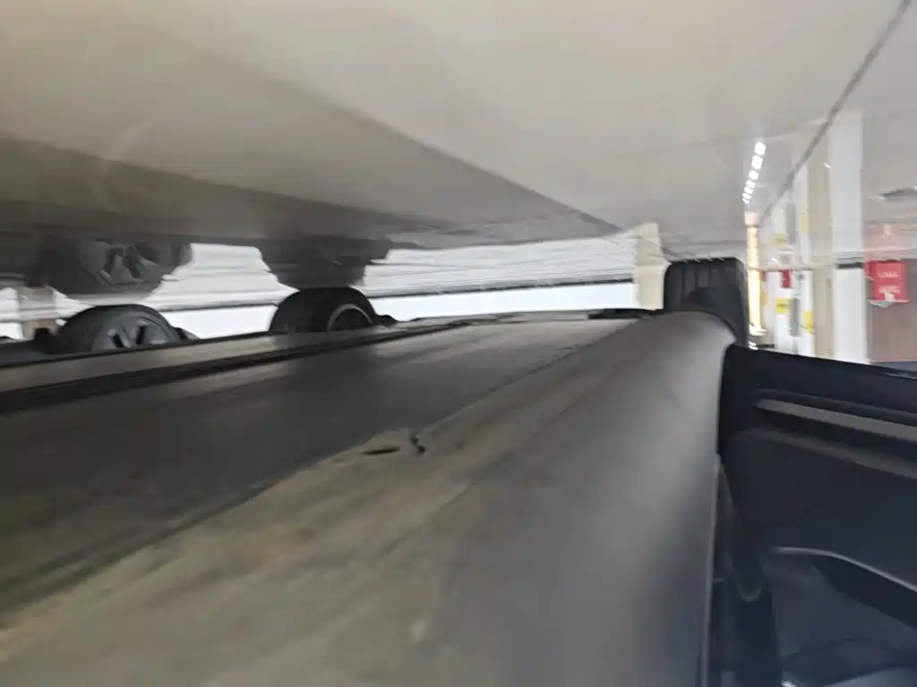 Tesla Model Y — миниатюра 22