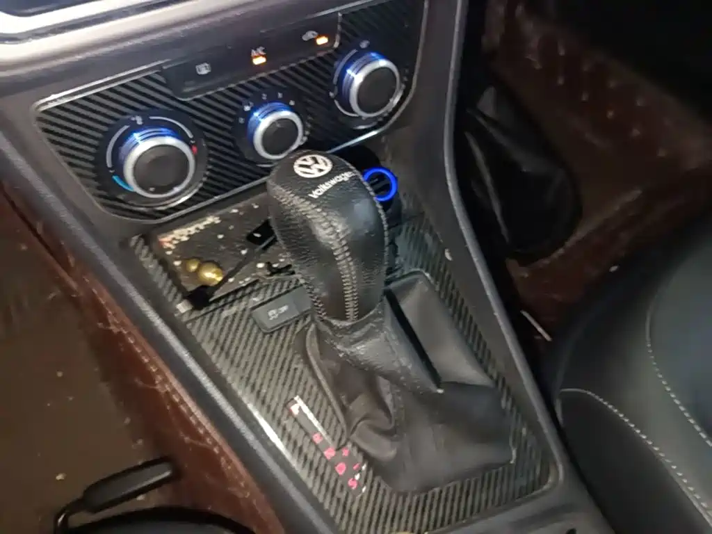 Volkswagen Lavida — миниатюра 19