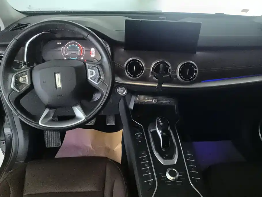 Wey Wey VV6 — миниатюра 12