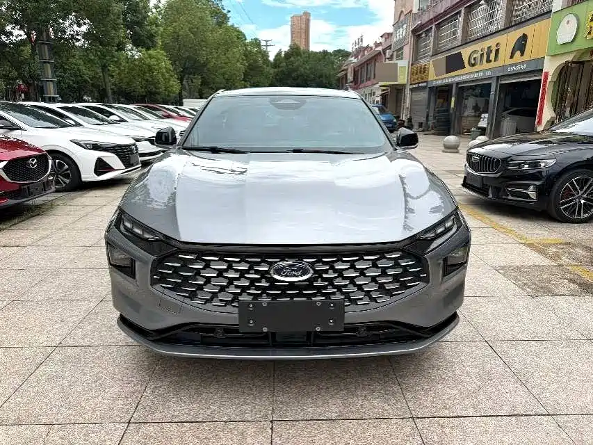 Ford Mondeo — миниатюра 5
