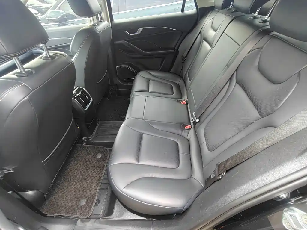 Bestune B70 — миниатюра 9
