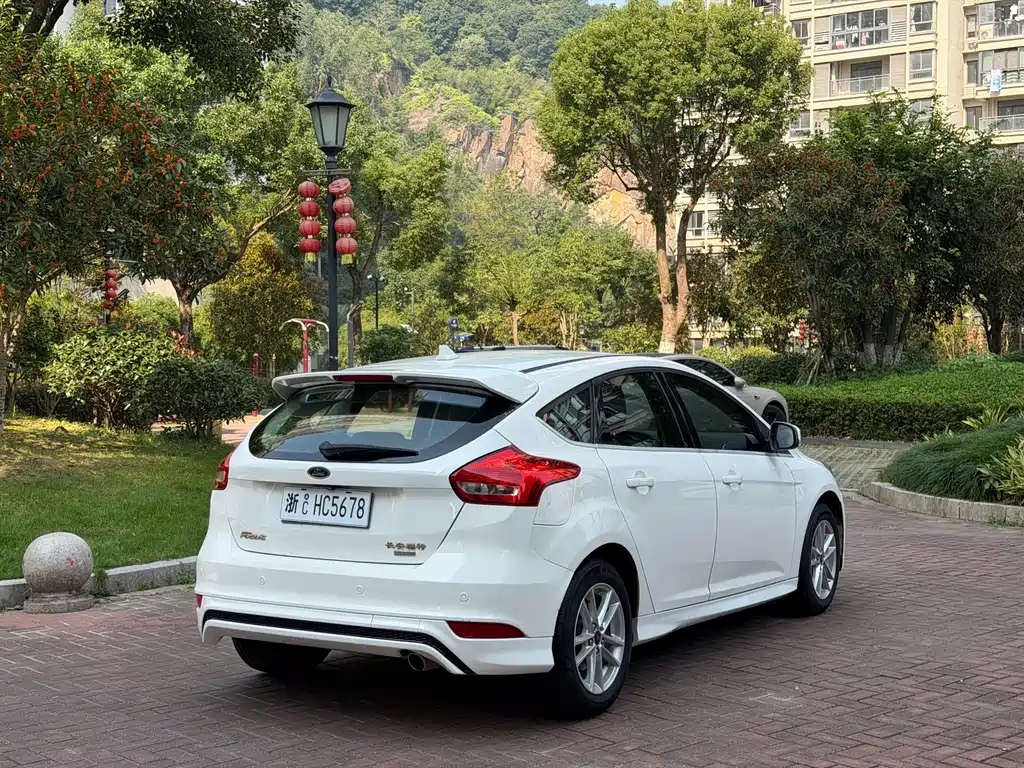 Ford Focus — миниатюра 4