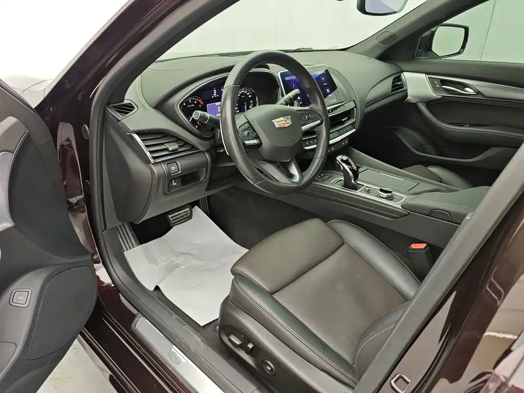 Cadillac CT5 — миниатюра 13