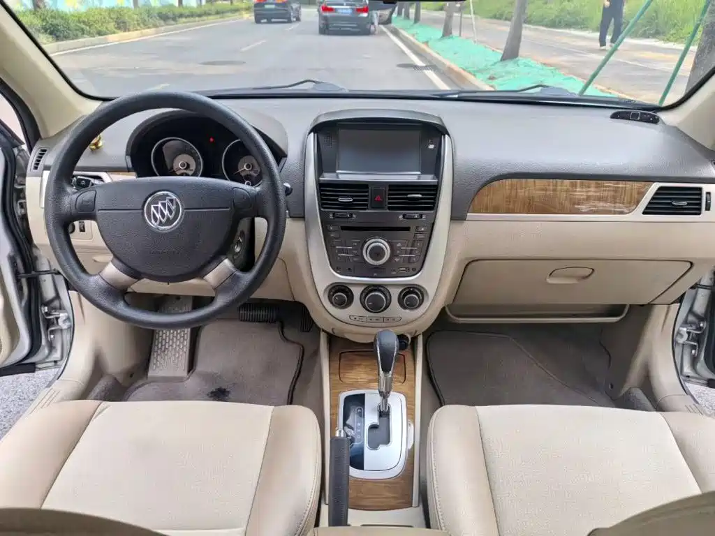 Buick Excelle — миниатюра 6