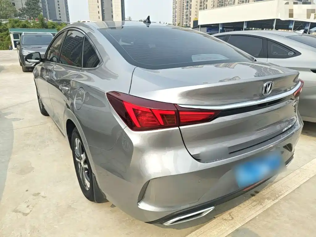 Changan Eado — миниатюра 5
