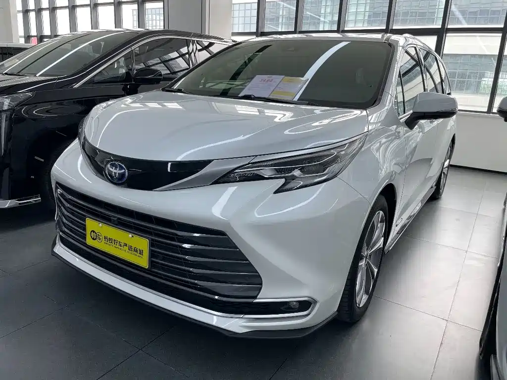 Toyota Sienna 2023
