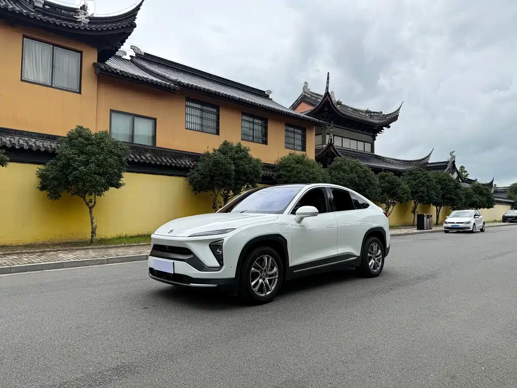 NIO EC6