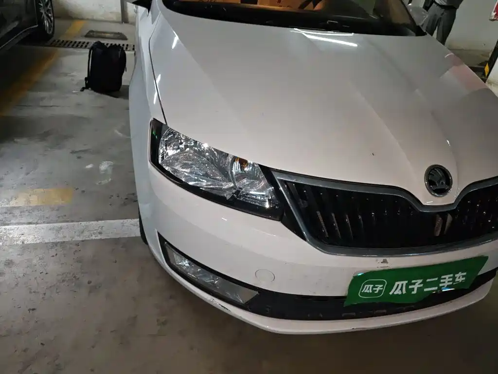Skoda Rapid Spaceback — миниатюра 7
