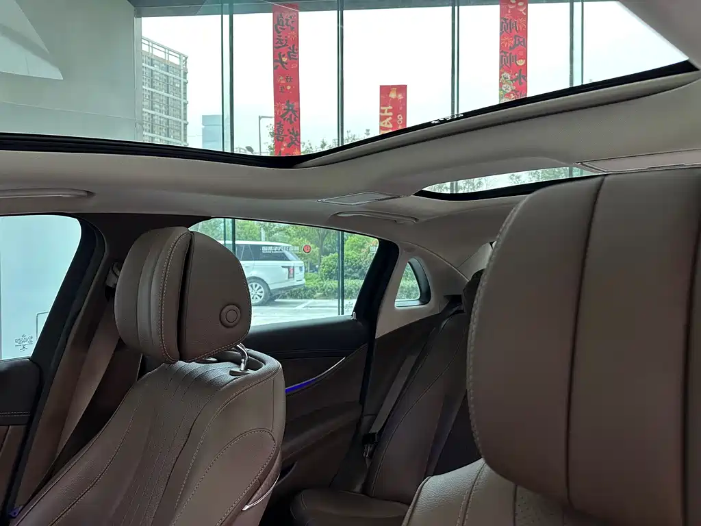 Mercedes-Benz E-Class New Energy — миниатюра 19