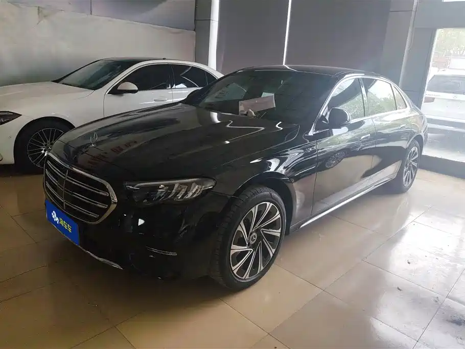 Mercedes-Benz E-Class 2025