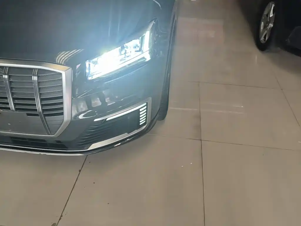 Audi Q2L e-tron — миниатюра 24