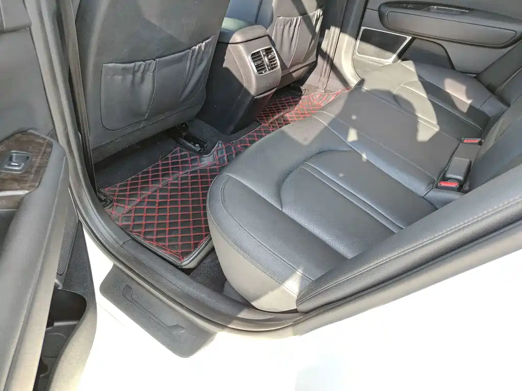 Kia K5 — миниатюра 12